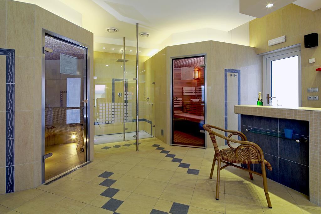 Wellness Penzion Pod Rozhlednou Kostelec nad Orlici Экстерьер фото
