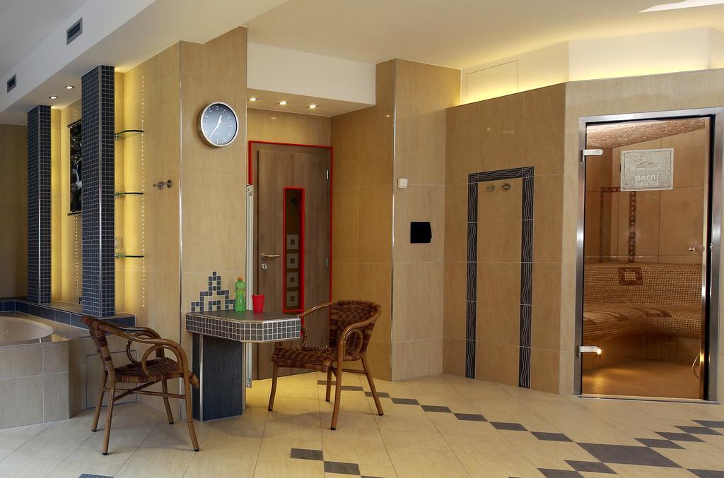 Wellness Penzion Pod Rozhlednou Kostelec nad Orlici Экстерьер фото