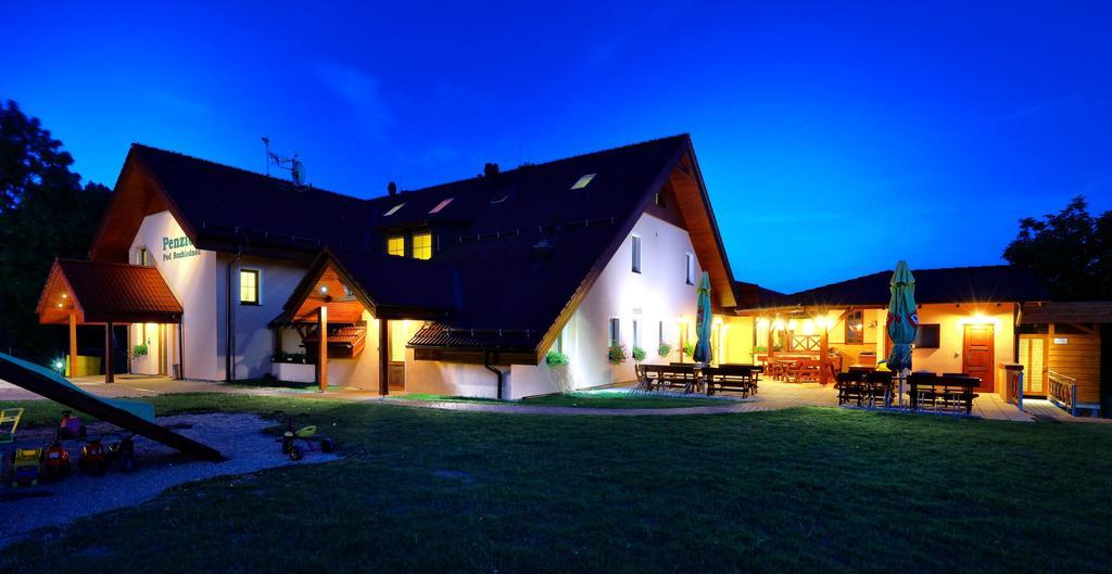 Wellness Penzion Pod Rozhlednou Kostelec nad Orlici Экстерьер фото
